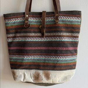 Chic Multicolor Striped Tote Bag